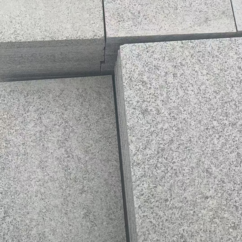 山东芝麻白地铺石石材厂家
